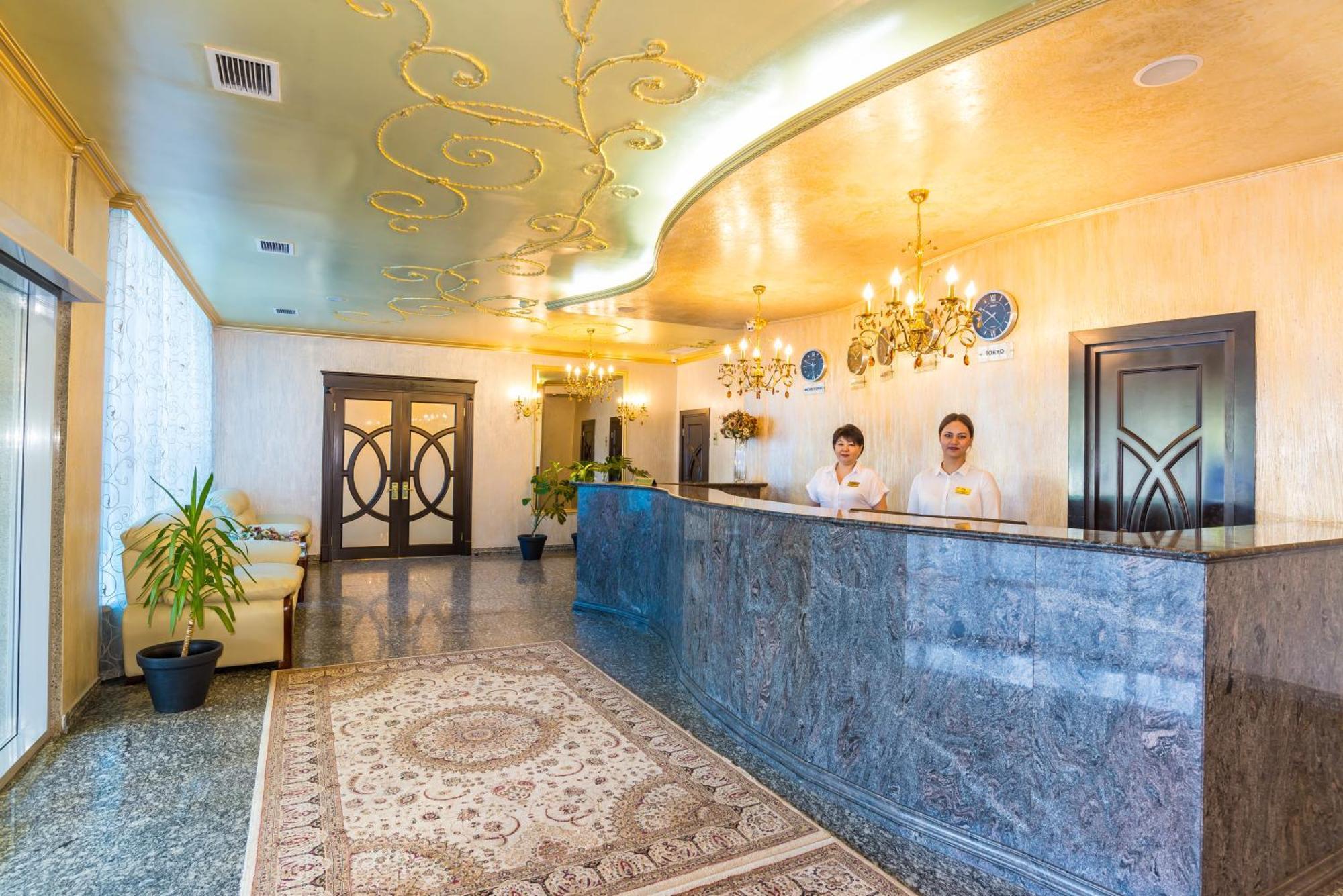 Royal Palace Hotel Almaty Exterior photo